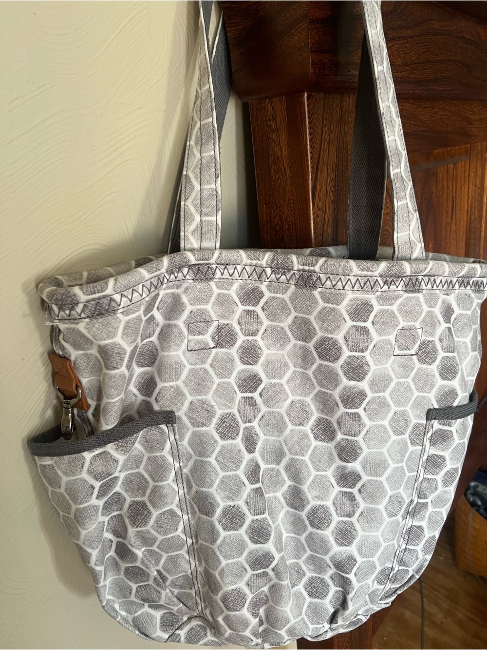 Thirty One Retro Metro 100% Cotton, Washable Gray/White Tote Bag, excellent cond